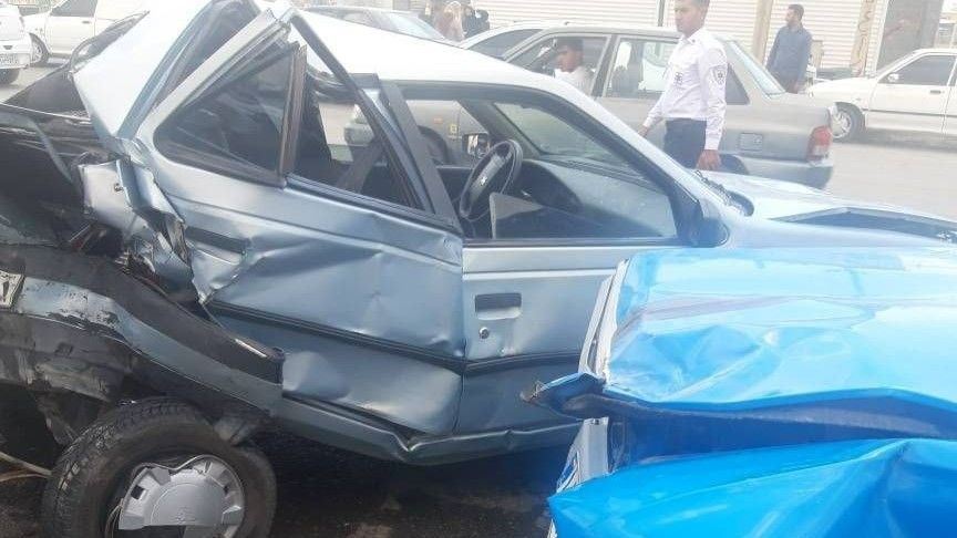 لە سنە ئۆتۆمبێلێک حەوت تەماشاکەری ڕووداوێکی هاتووچۆی دیکەی بریندار کرد