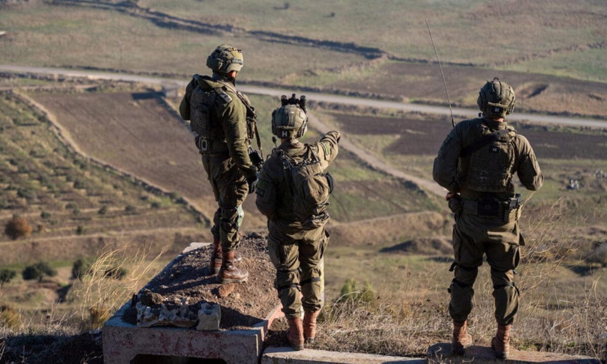 سوپای ئیسرائیل کردەی سەربازی لە باشووری سووریا ئەنجام دەدات