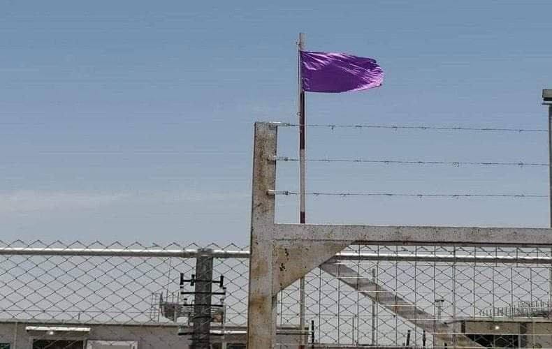 گەرمای بەسرە لەسەرووی نیوەی پلەی کوڵانە و ئاڵای مۆر هەڵکرا