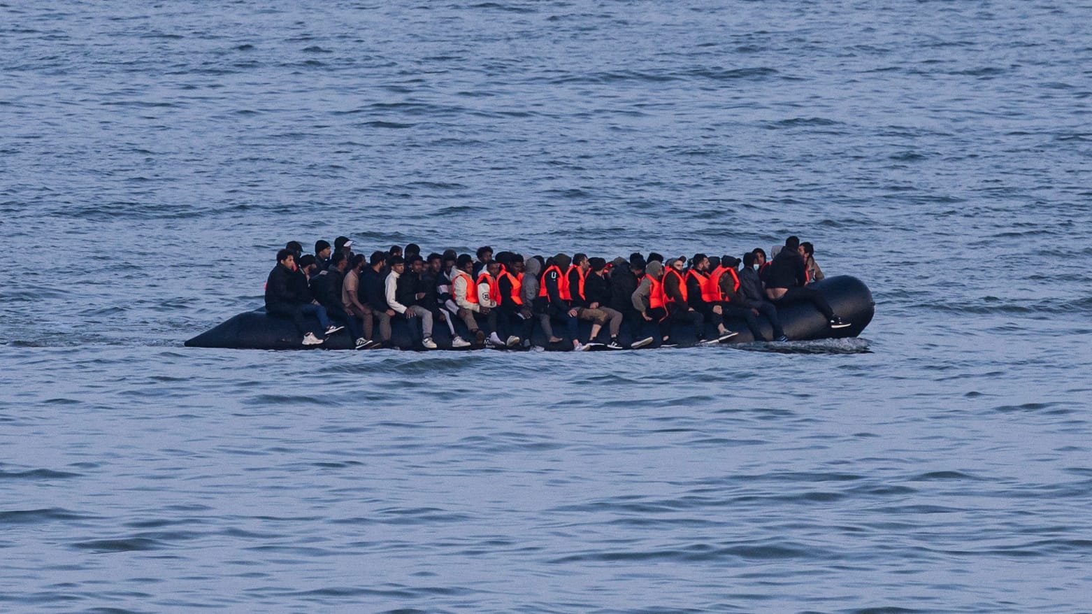 یەختێک بە 70 كۆچبەری كوردەوە لە ئاوی نۆكەندی ئینگلیز گیری خواردووە