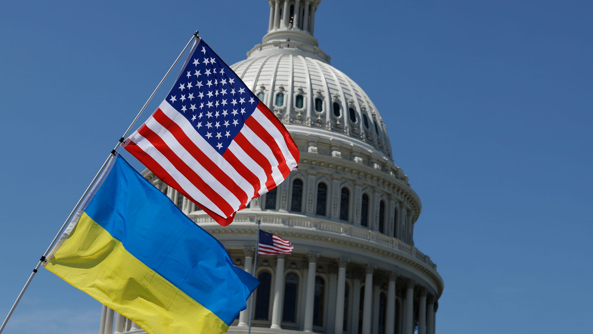 ئۆکراینا گرێبەستێکی مێژووی لەگەڵ ئەمریکا دەکات