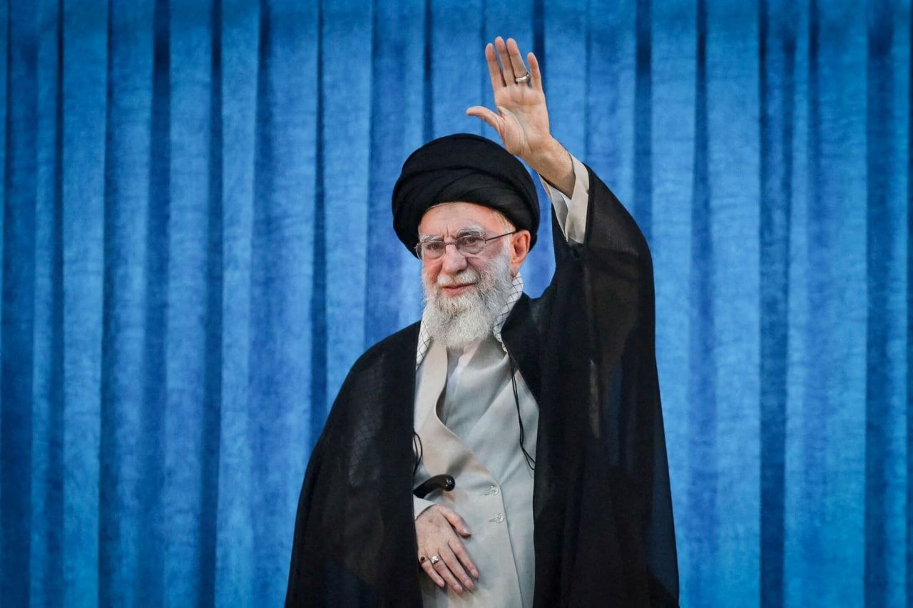 خامنەیی: دوای هێرشەکانی ئیسرائیل، ئەوروپییەکان گفتوگۆی ئەوەیان کردبوو کێ دەبێتە پاشای داهاتووی ئێران