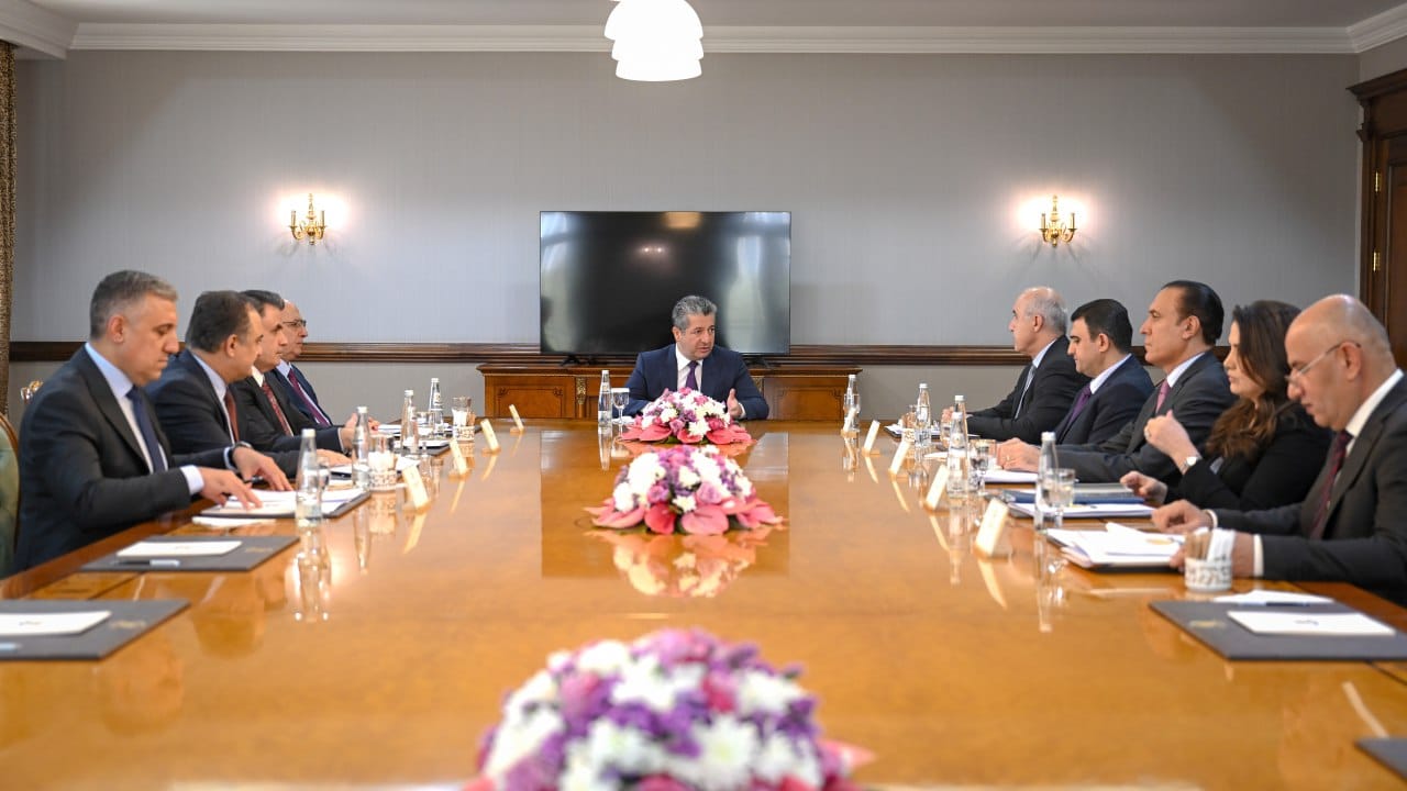 مەسرور بارزانی داوا دەکات ڕێڕەوی دانوستان لەگەڵ بەغدا خێراتر بكرێت