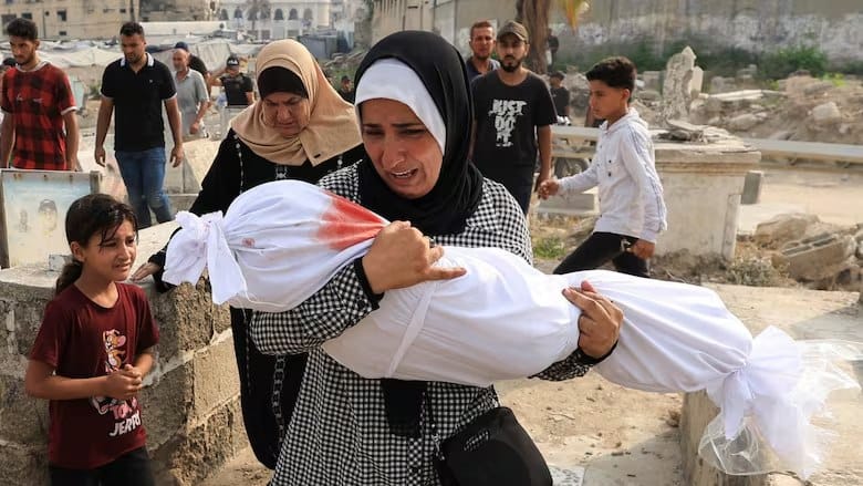 لە غەززە لە 24 کاتژمێردا زیاتر لە 100 کەس کوژراون