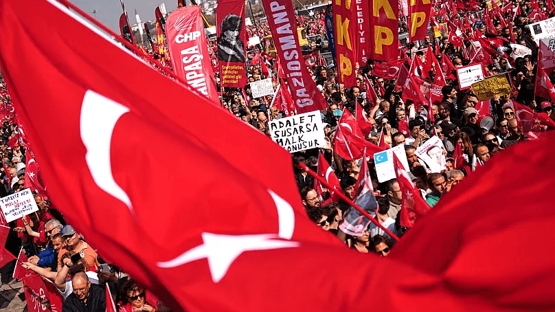 کۆنگرەی چەهەپە لە شەش شوێنی تورکیا هەڵدەوەشێتەوە