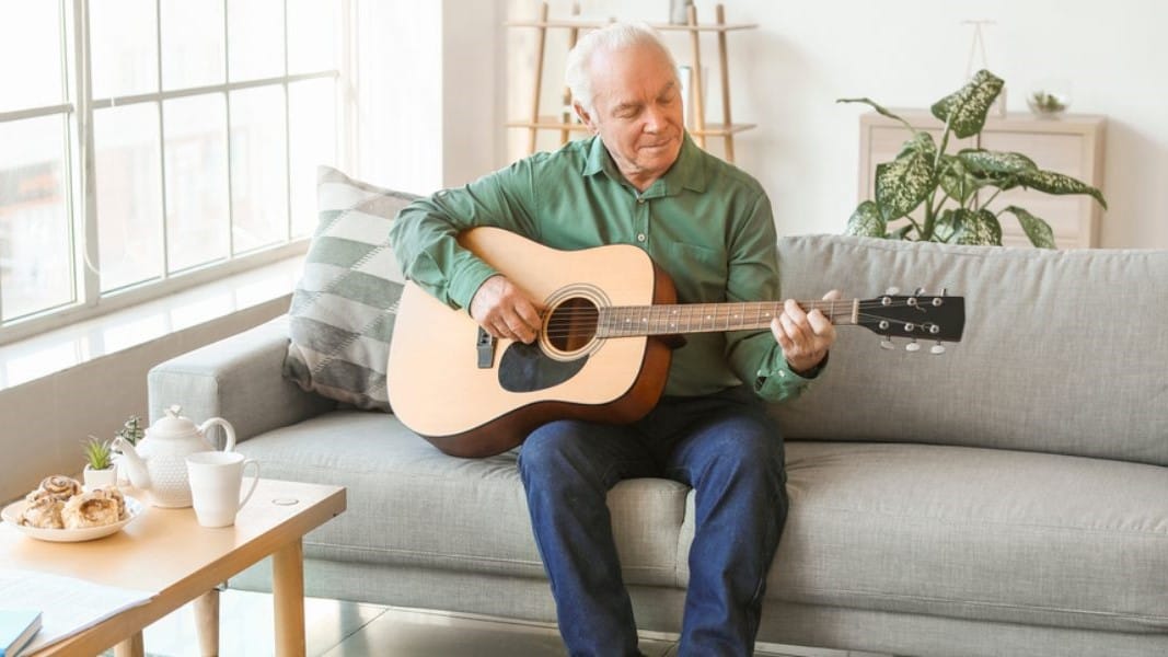 ژەنینی مۆسیقا مێشک لە پیربوون دەپارێزێت