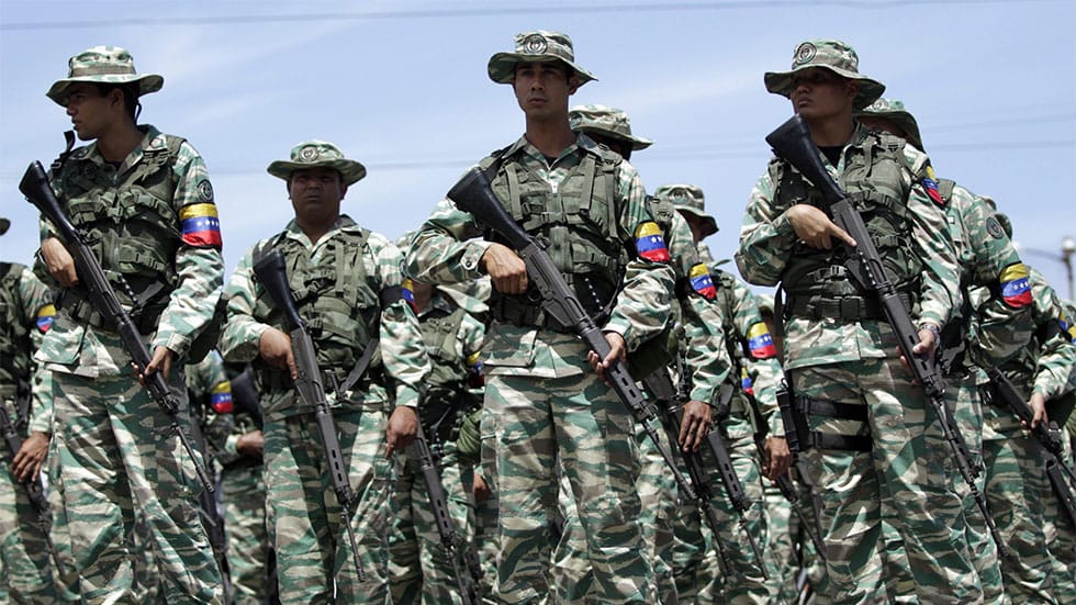 ڤەنزوێلا 25 هەزار سەرباز لە سنووری کۆڵۆمبیا جێگیر دەکات