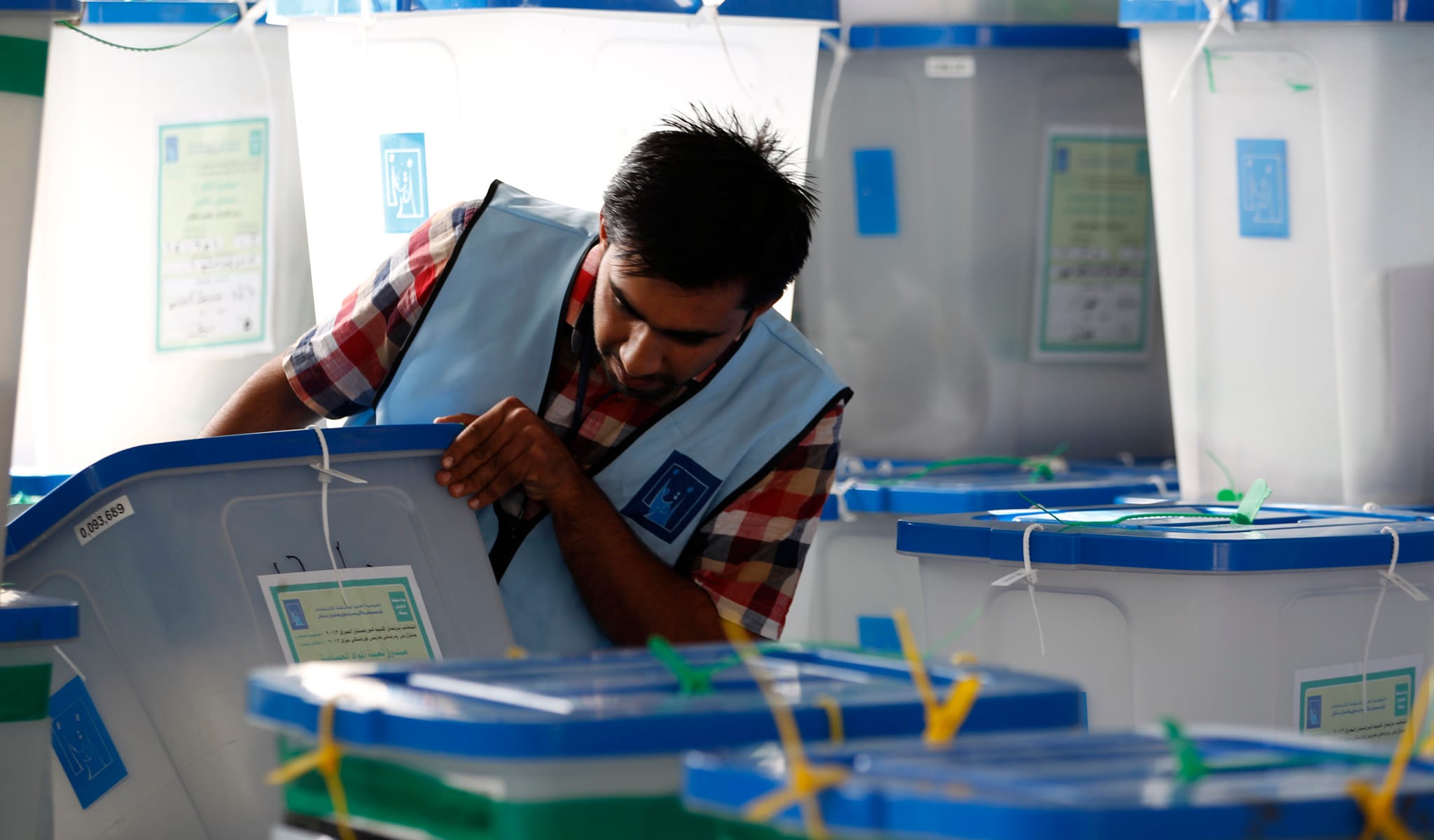 کۆمیسیۆن وادەی ئەنجامدانی تیروپشک بۆ کارمەندانی سەر سندووقی دەنگدان ڕادەگەیێنێت