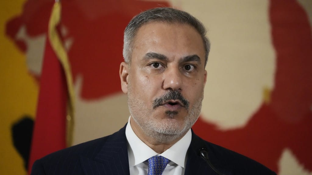 هاکان فیدان: دەرفەتێک دەدەین بە دیمەشق و هەسەدە بۆ چارەسەرکردنی کێشەکانیان