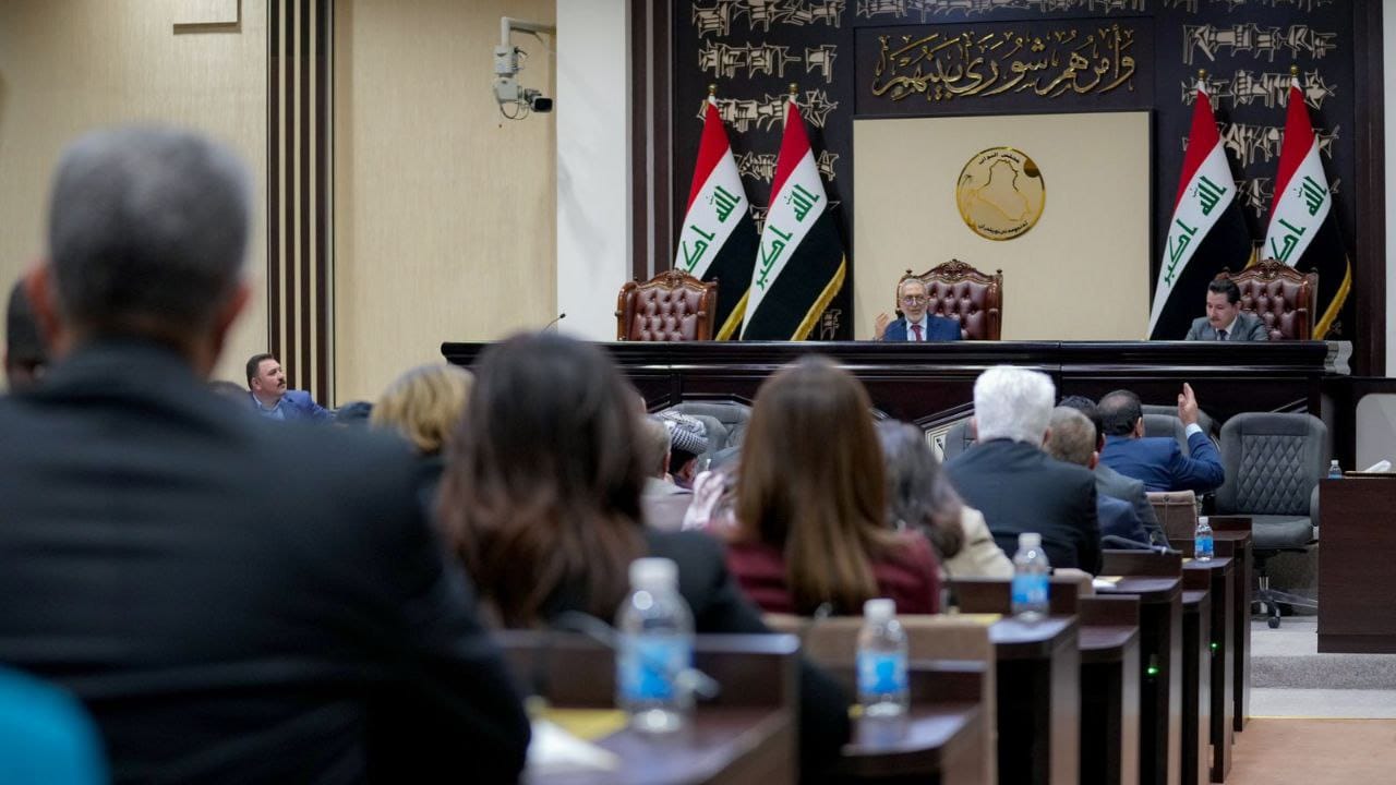 بۆ سێیەم جار کۆبوونەوەی پەرلەمانی عێراق پەکی دەکەوێت