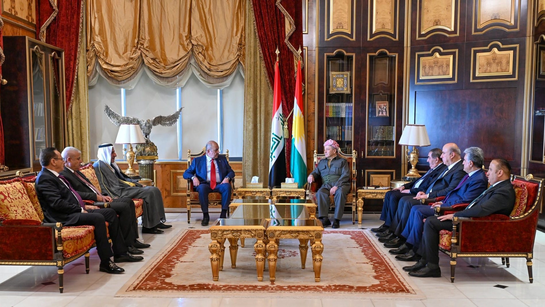 سەرۆک بارزانی جەخت لە تێپەڕاندنی گرفتە سیاسییەکانی عێراق دەکاتەوە