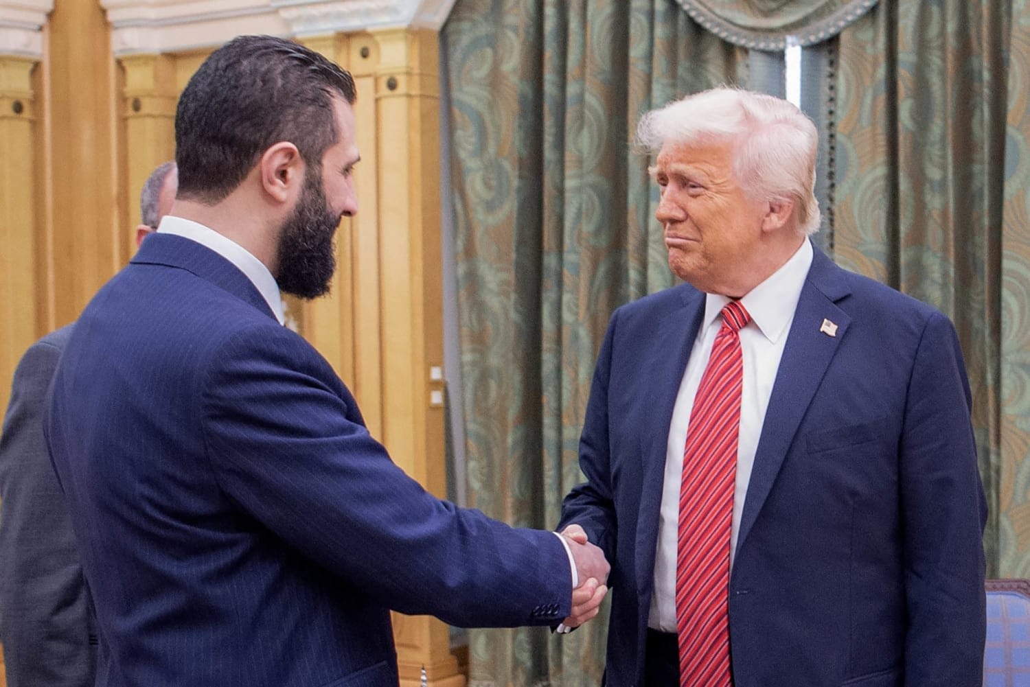 لە واشنتنەوە؛ کۆبوونەوەیەکی چاوەڕوانکراو لە نێوان ترەمپ و شەرع