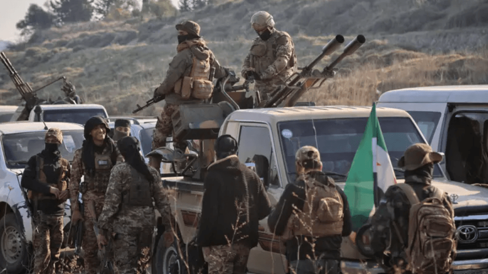 هەسەدە و سووپای سووریا چەکی قورس بۆ سنووری مەنبج دەگوازنەوە