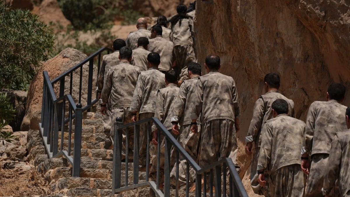 سەرۆکی پەرلەمانی تورکیا: دوای چەکدانانی تەواوەتی پەکەکە، زەمینەسازی یاسایی بۆ پرۆسەی ئاشتی دەڕەخسێنرێت