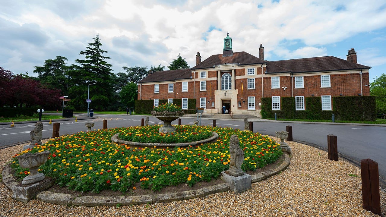 کۆنترین نەخۆشخانەی دەروونی لە جیهان؛ هێشتا لە لەندەن چارەسەری نەخۆش دەکات