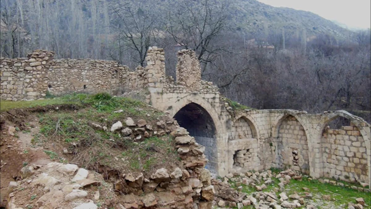 شەش شوێنەواری مێژوویی ئامێدی نۆژەن دەكرێنەوە