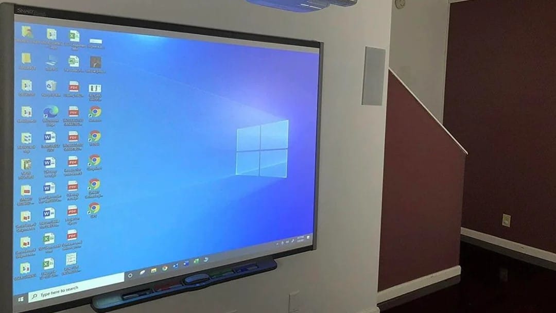 وەزارەتی پەروەردە تەختەی دیجیتاڵی بۆ چەند قوتابخانەیەک دابین دەکات