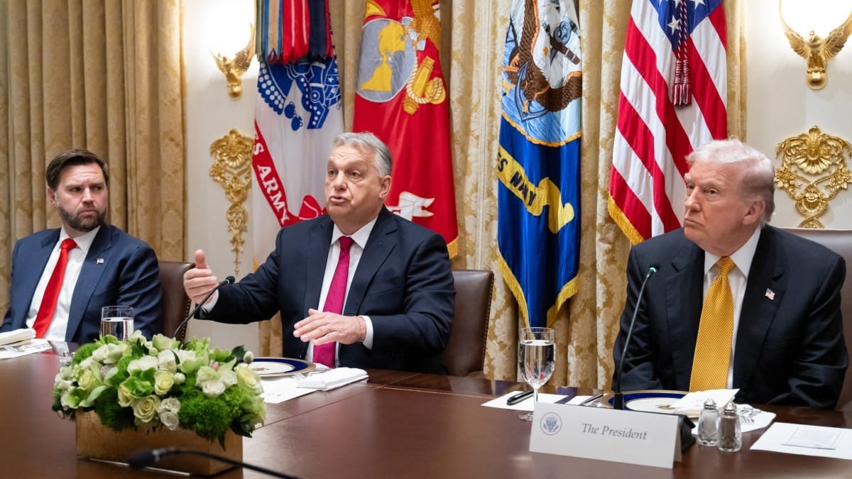 ترەمپ: ڕێگەدەدەین هەنگاریا نەوتی ڕووسیا بکڕێت