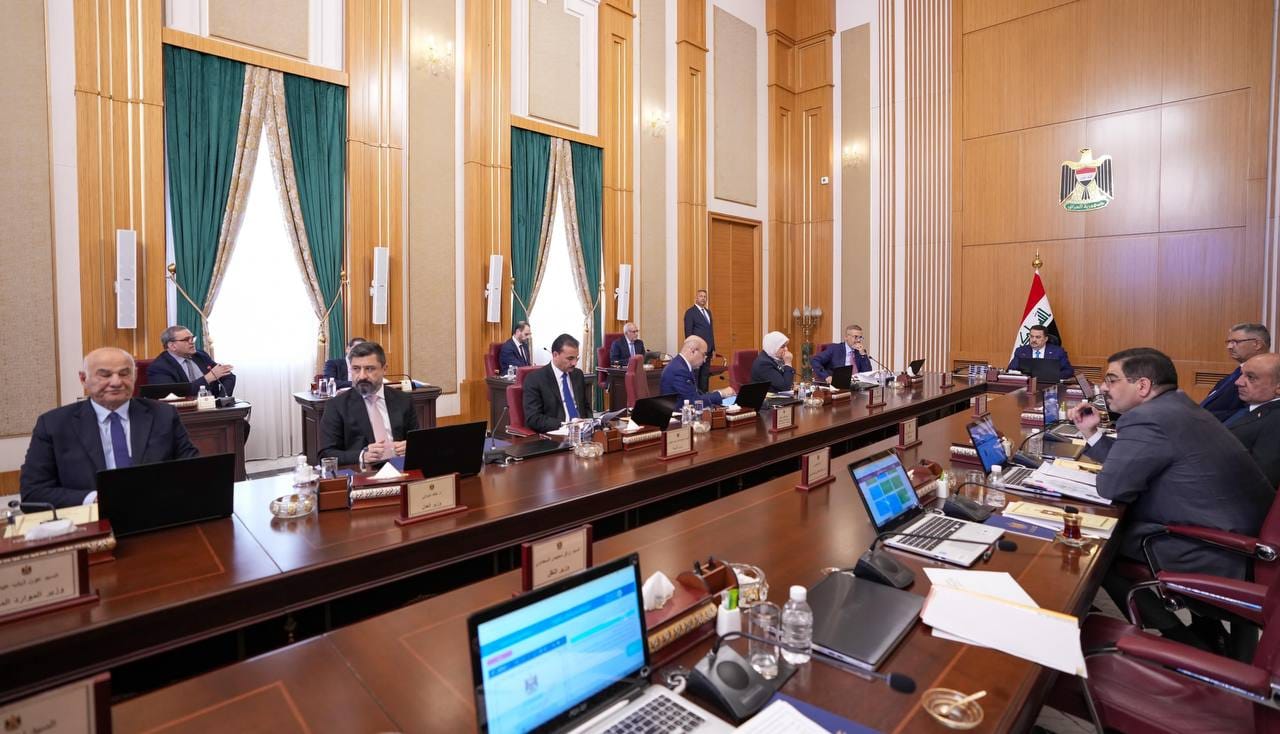 دادگەی فیدراڵی کۆتایی بە پەرلەمان هێنا و حکومەتی کردە کاربەڕێکەر