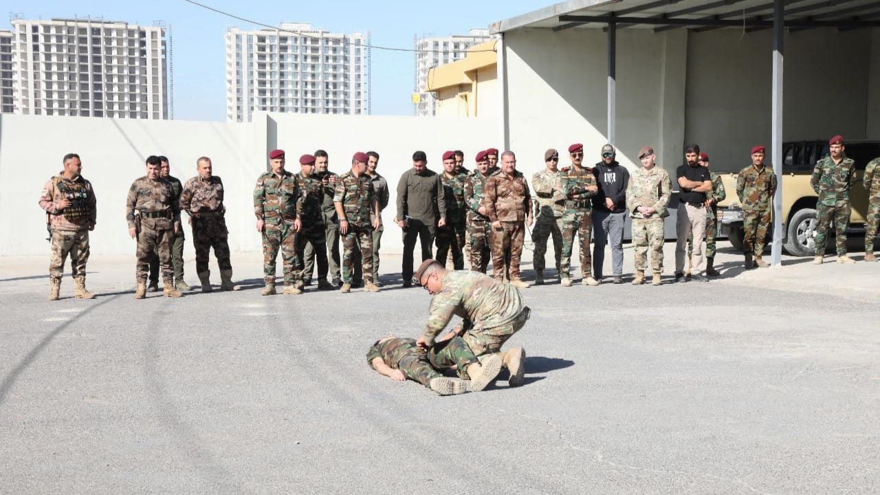 ئەڵمانیا لە ڕێكخستنەوەی سەنگەرەكانی بەرگری هاوكاریی پێشمەرگە دەكات