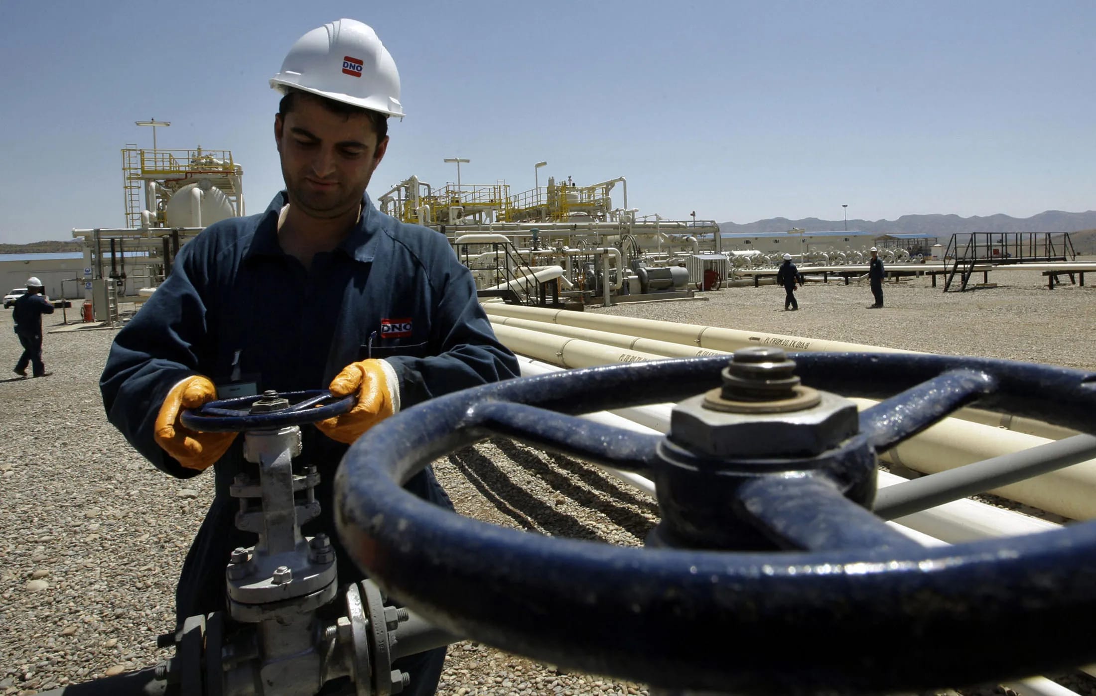 بۆ خۆپاراستن لە سزاکانی ئەمریکا ڕۆسنەفت پشکەکانی لە بۆریی نەوتی هەرێمی کوردستان کەم دەکاتەوە