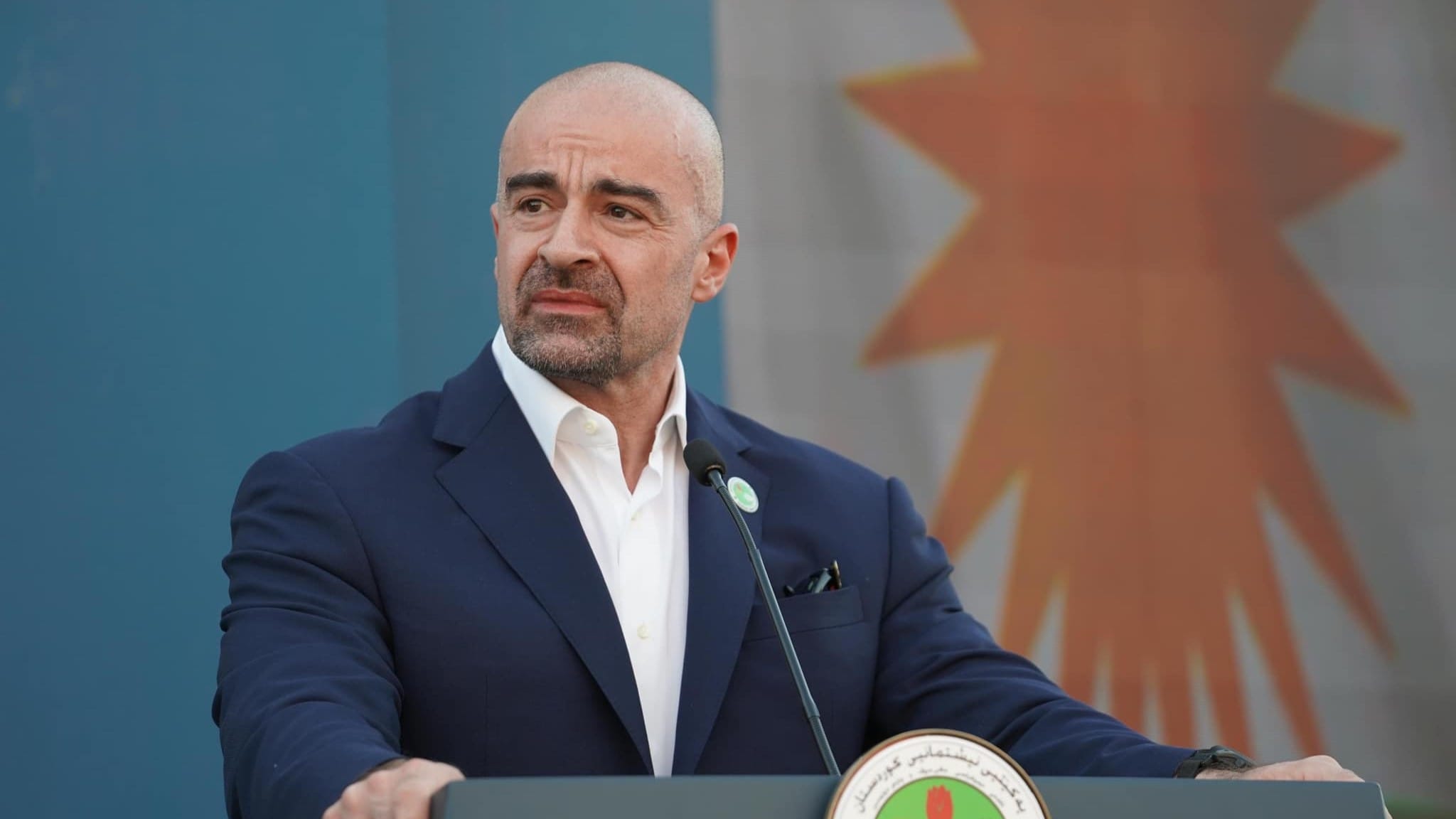 بافڵ تاڵەبانی خۆی فێری زمانی عەرەبی دەکات؛ لەگەڵ شیعەکان بۆ پۆستی سەرۆککۆمار گفتوگۆی کردووە