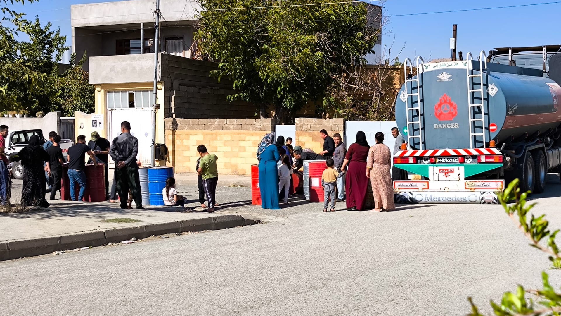 زیاتر لە 140 خێزان لە سنووری هەولێر نەوتی سپیان وەرگرتووە