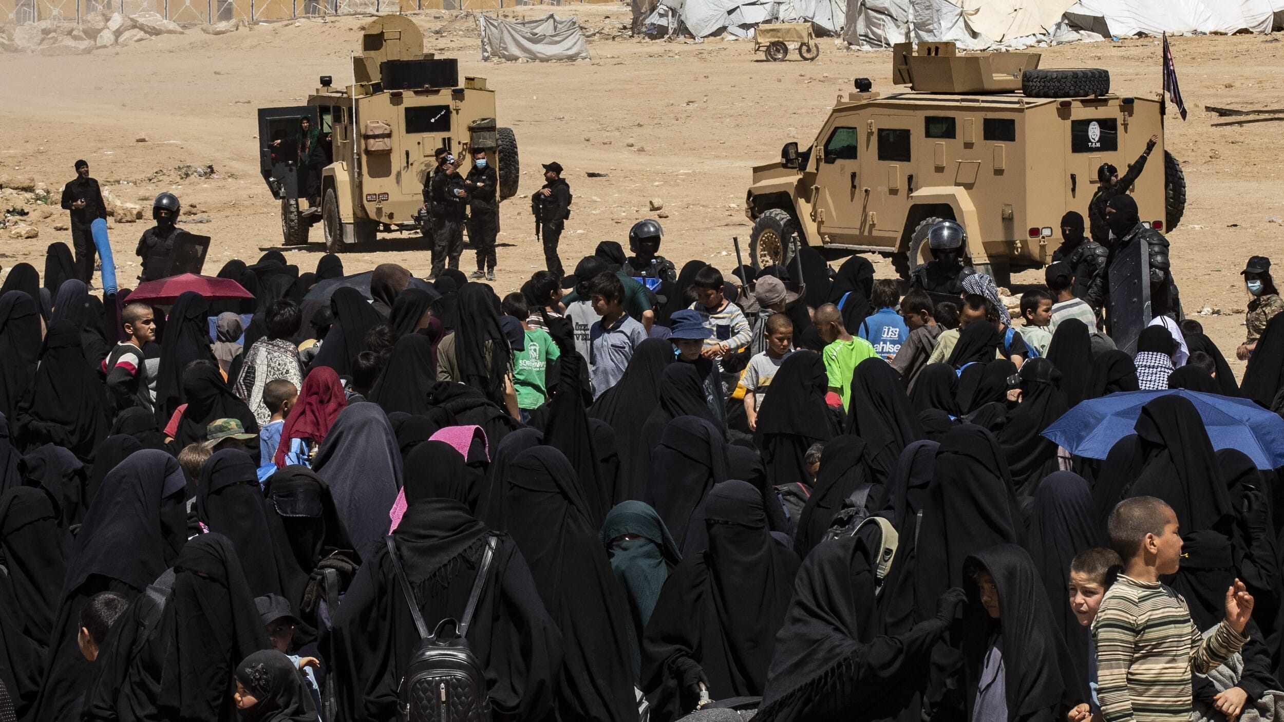 زیاتر لە 850 عێراقی کەمپی هۆل جێدەهێڵن