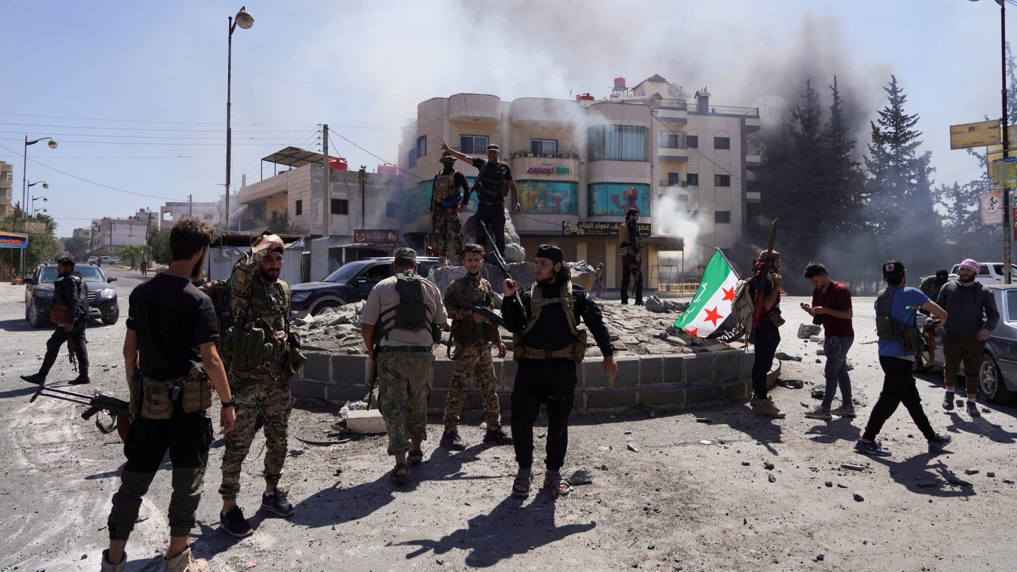 بەریتانیا سزا بەسەر چەند کەس و ڕێکخراوێکی سووریا دەسەپێنێت