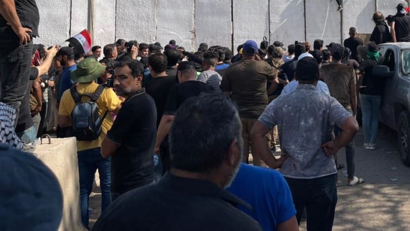 لە بەغدا هێزە ئەمنییەکان هێرش دەکەنە سەر دەرچووانی بەشە پزیشکییەکان