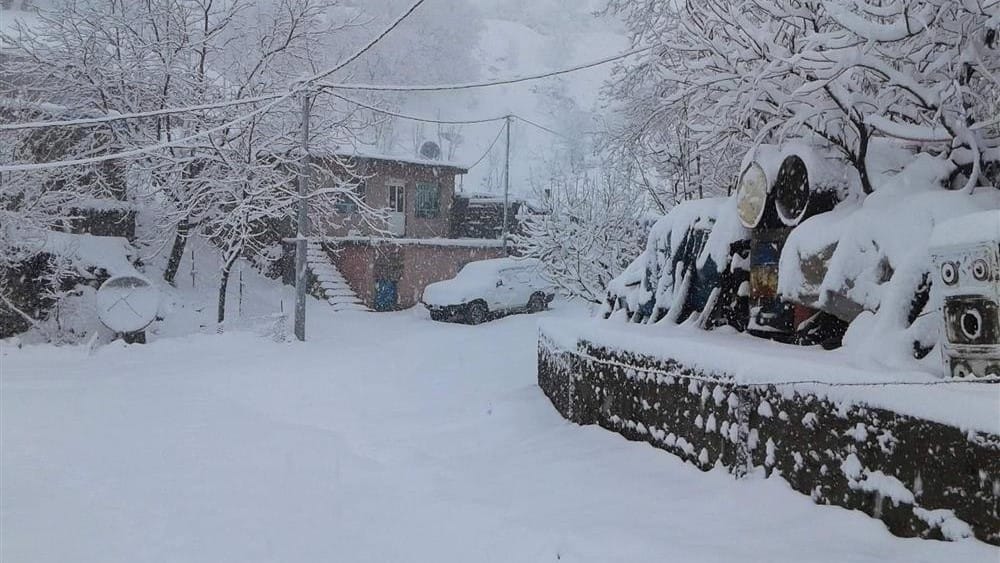 شەپۆلێکی بەفر و بارانبارین ناوچەکانی هەرێمی کوردستان دەگرێتەوە