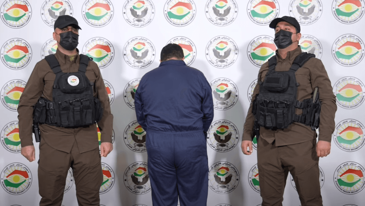 ئاسایشی هەولێر تۆمەتبارێک دەستگیر دەکات کە نزیکەی 400 هەزار دۆلاری دزیوە