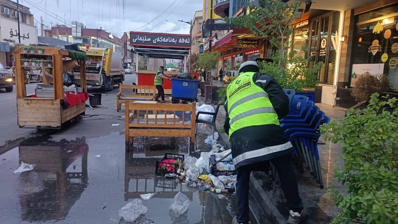 دوای ئاهەنگەکانی شەوی سەری ساڵ 55 تۆن زبڵ و خاشاک کۆکراونەتەوە