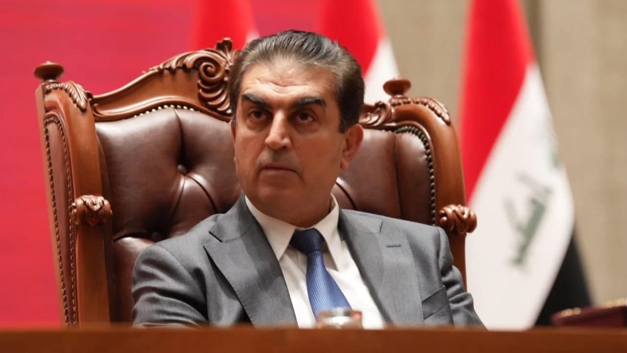 جێگری سەرۆکی پەرلەمانی عێراق: گرووپە چەکدارەکان چەکەکانیان دانەنێن قەیرانێکی گەورە بەسەر عێراق دێت