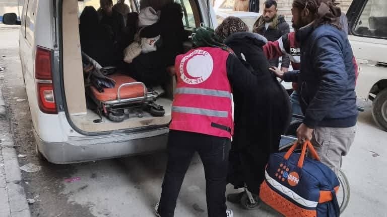 سەرۆكی مانگی سووری كوردی: ڕێگری لە گەیاندنی هاوكاریی تەندروستی بۆ نەخۆشخانەكانی ئەشرەفییە دەكرێت