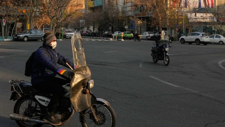 بەهۆی خۆپیشاندانەکانەوە 260 هاووڵاتی کورد لە ئێران دەستگیرکراون
