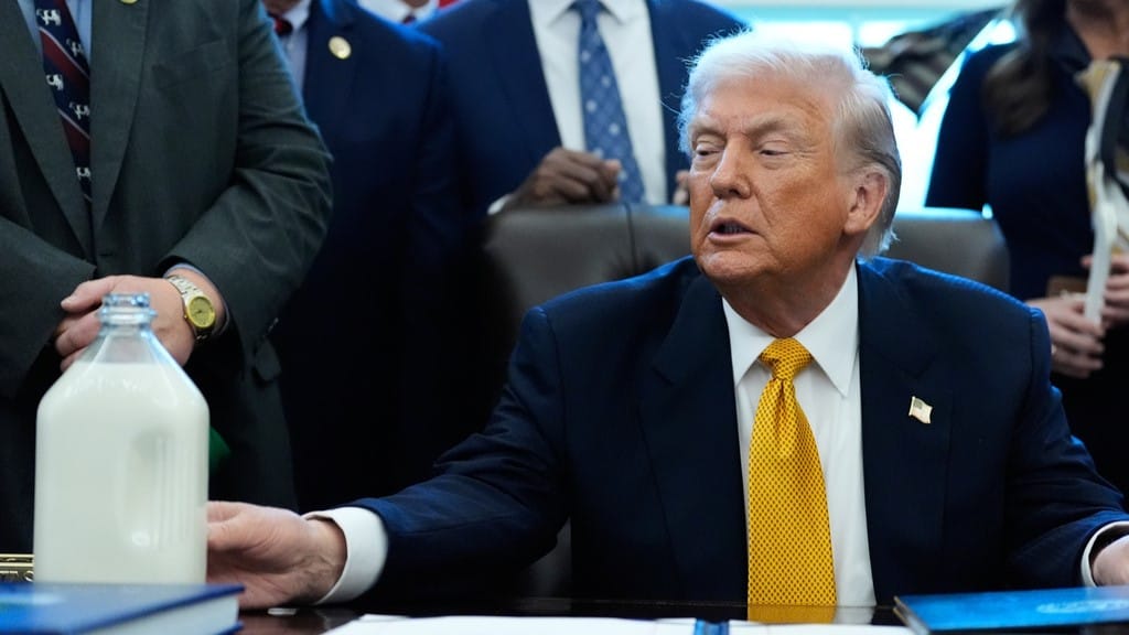 ترەمپ جەخت لە خواستی خۆی بۆ بەدەستهێننانی گرینلاند دەکاتەوە