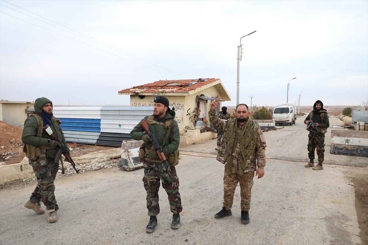 سوپای عەرەبیی سووریا ناوچەکانی ڕۆژئاوای فوراتی بە ناوچەی سەربازیی داخراو ڕاگەیاند