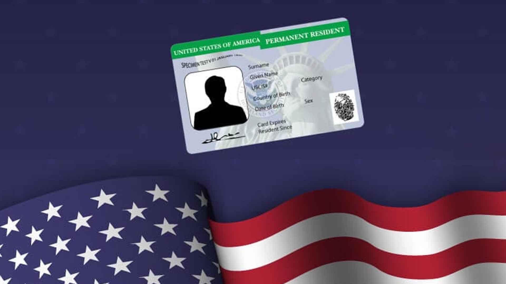 ئەمریکا ڕاگرتنی ڤیزای تیروپشکی (گرین کارد) دووبارە درێژ دەکاتەوە