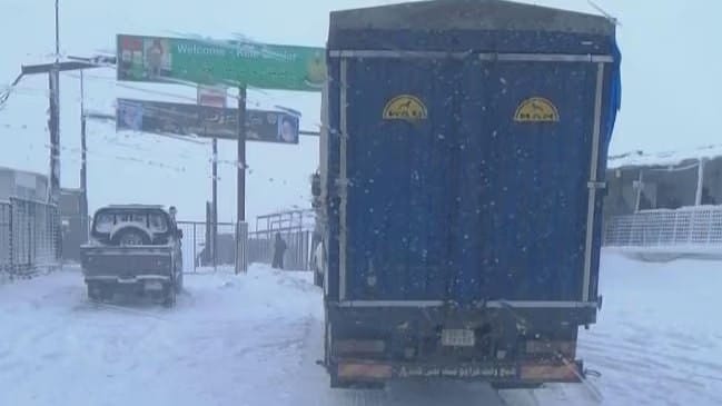 لە مەرزی کێلێ 21 شۆفێر لەناو بەفردا ڕزگار دەکرێن