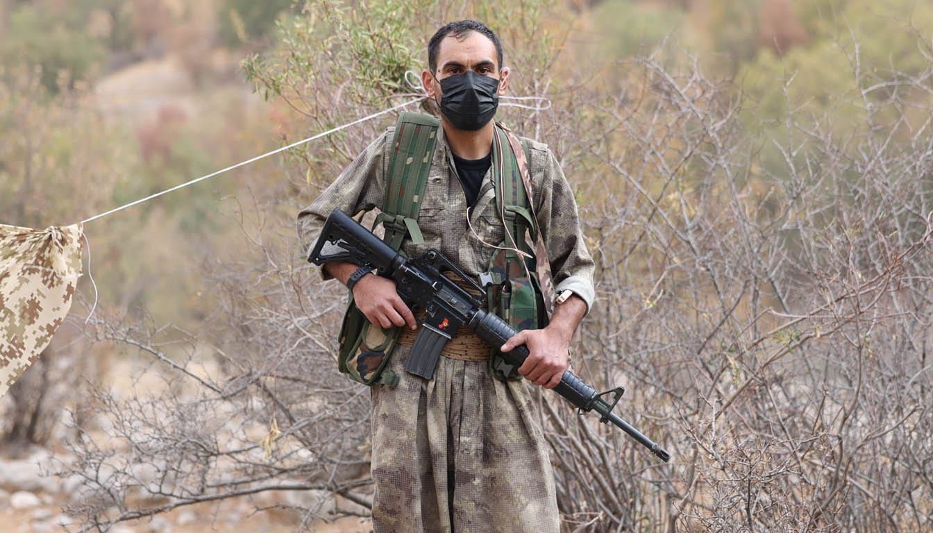 تورکیا بە مەرج یاسا بۆ پرۆسەی ئاشتی دەردەکات؛ دەبێت پەکەکە مەتینا و خواکوڕک چۆڵ بکات