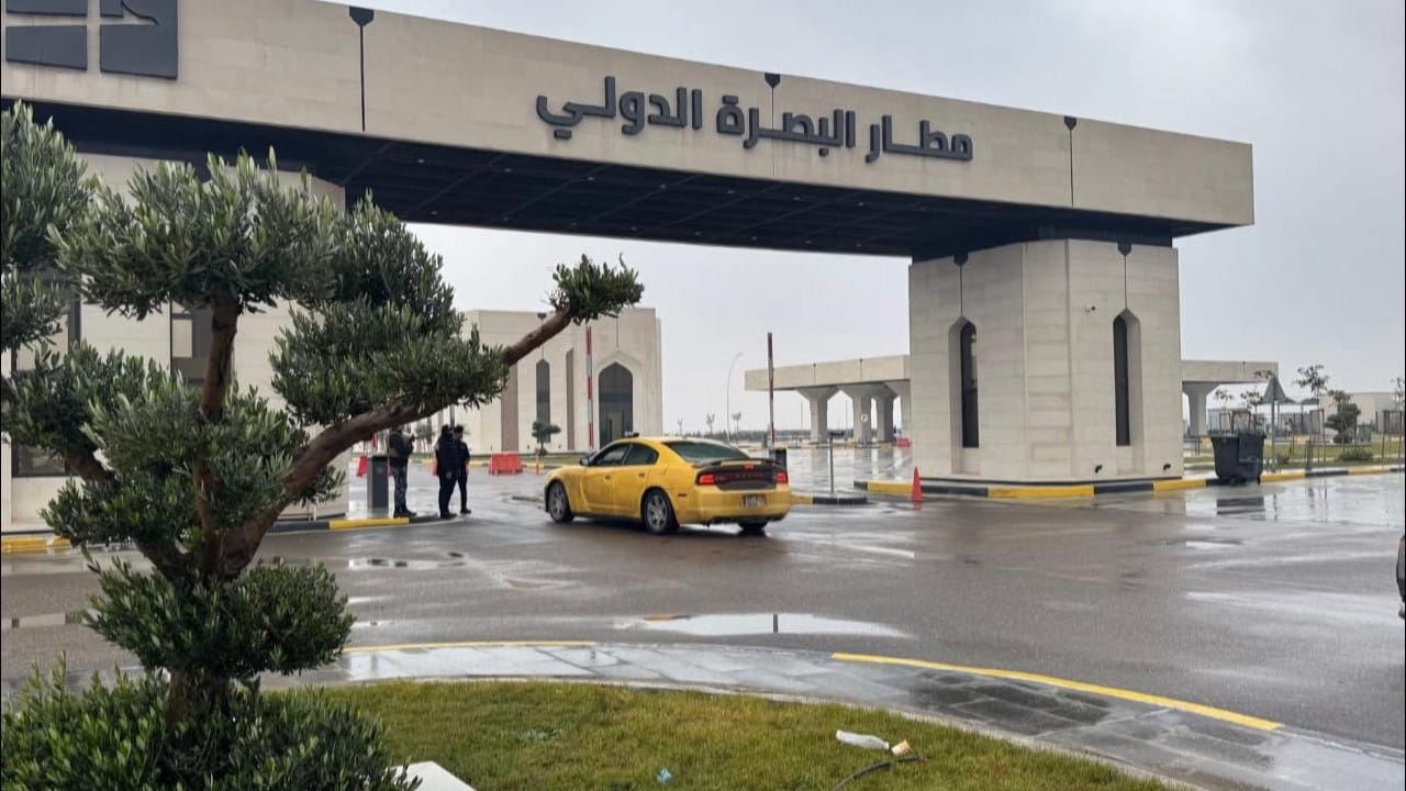 گەشتەکانی فڕۆکەخانەی بەسرە ڕاگیران