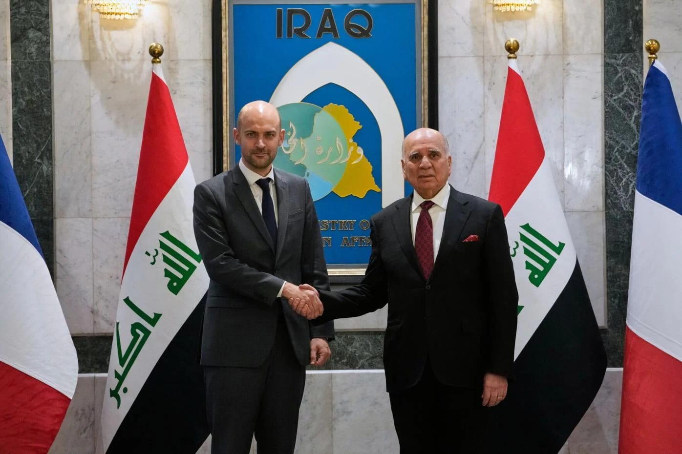 وەزیری دەرەوەی فەرەنسا لەگەڵ سەرۆک بارزانی و مەزڵووم عەبدی کۆدەبێتەوە