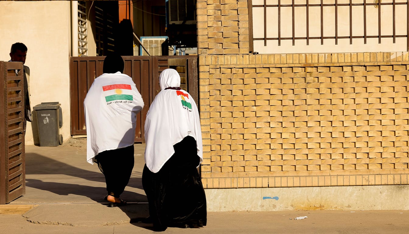 لەبارەی گەشتکردنی ئافرەت بۆ حەج و عومرە بەبێ مەحرەم فەتوا دەدرێت