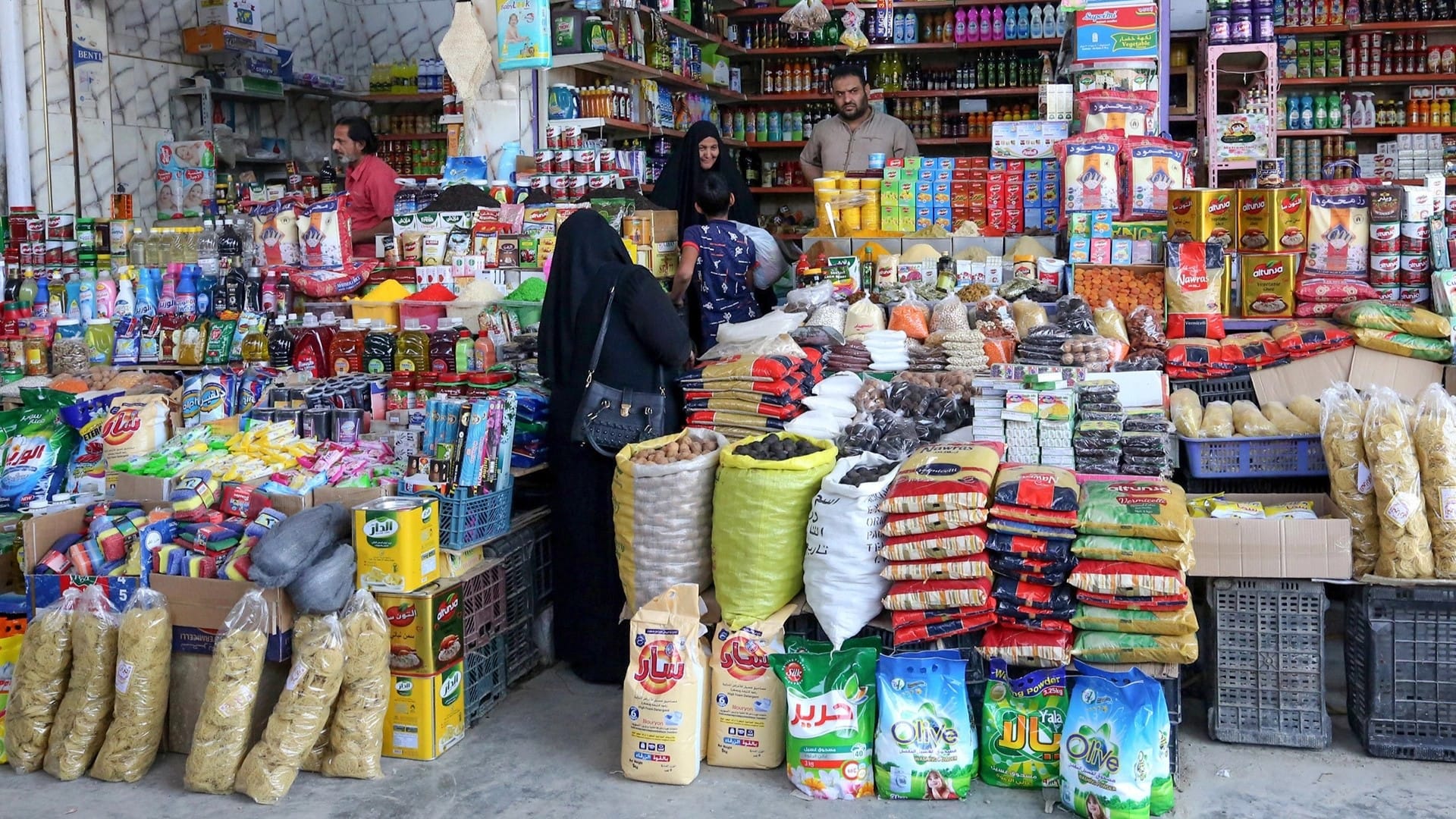 وەزارەتی بازرگانی عێراق: نرخ بەرز نەبووەتەوە؛ کاڵا بەردەستە و هاوردەکردن بەردەوامە