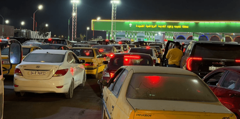 لە چەند پارێزگایەکی عێراق قەیرانی کەمی بەنزین سەرهەڵدەدات