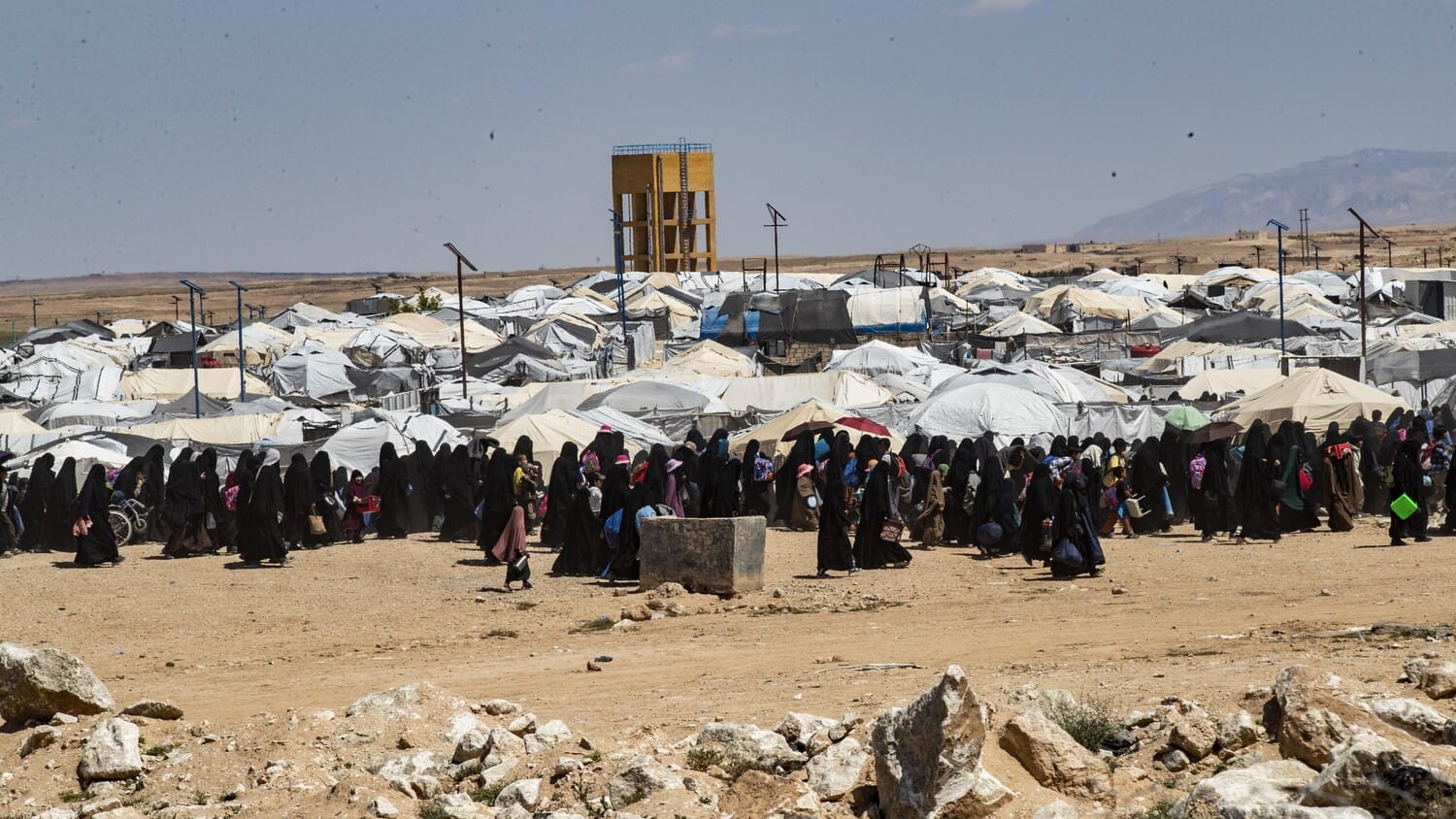 فرانس پرێس: بەشێکی زۆری خێزانەکانی داعش لە کەمپی هۆل هەڵاتوون