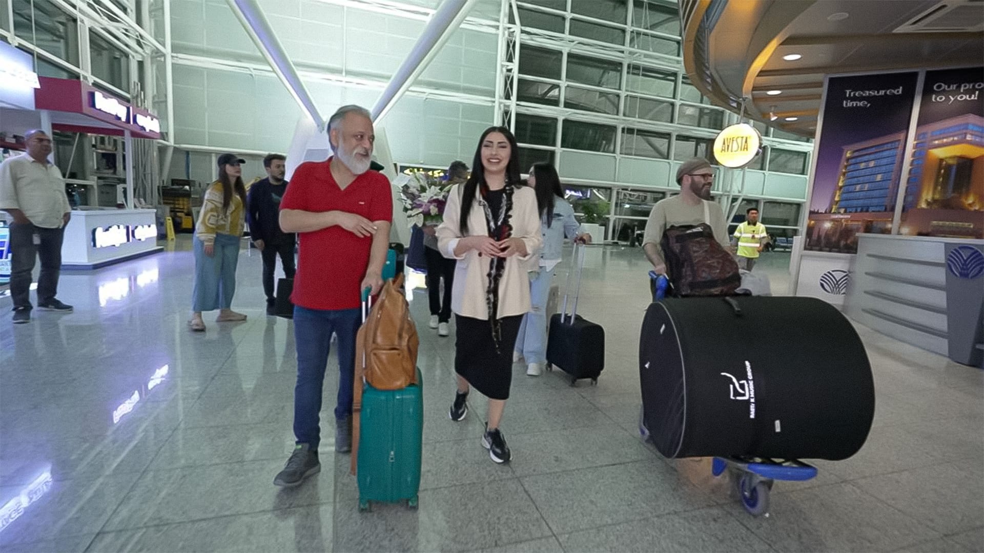 ئاڤا پێشوازی لە گرووپی میوزیکی ڕەستاک دەکات