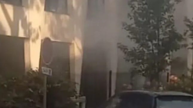 تەقینەوە لەبەردەم پەرستگەی جووەکان لە باشووری فەرەنسا ڕوویدا