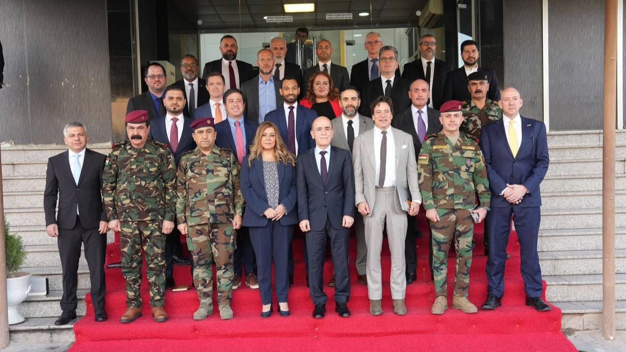 وەزیری پێشمەرگە داوای پشتیوانی زیاتری ئەمریکا دەکات